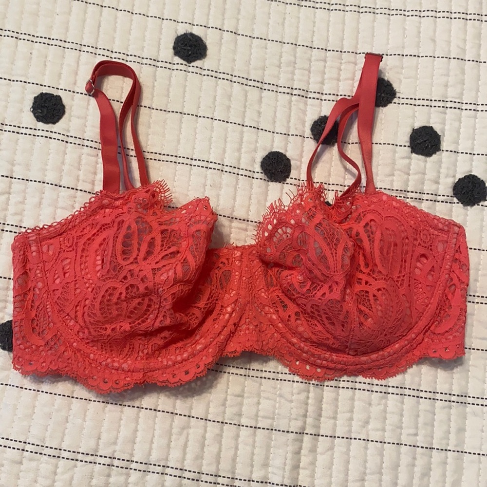Victoria’s Secret push-up without padding